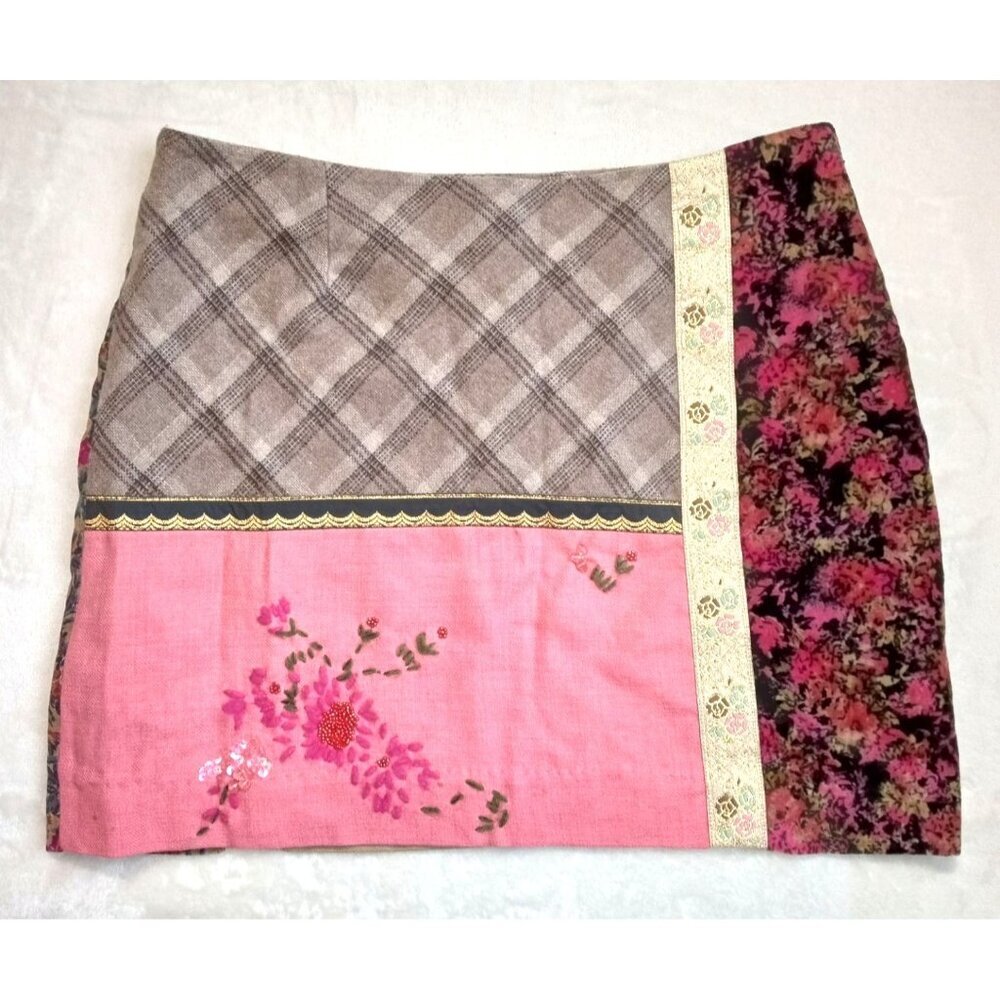 Mini skirt by Plenty!  Multi pattern Size Medium Fun and Unique Super Cute!